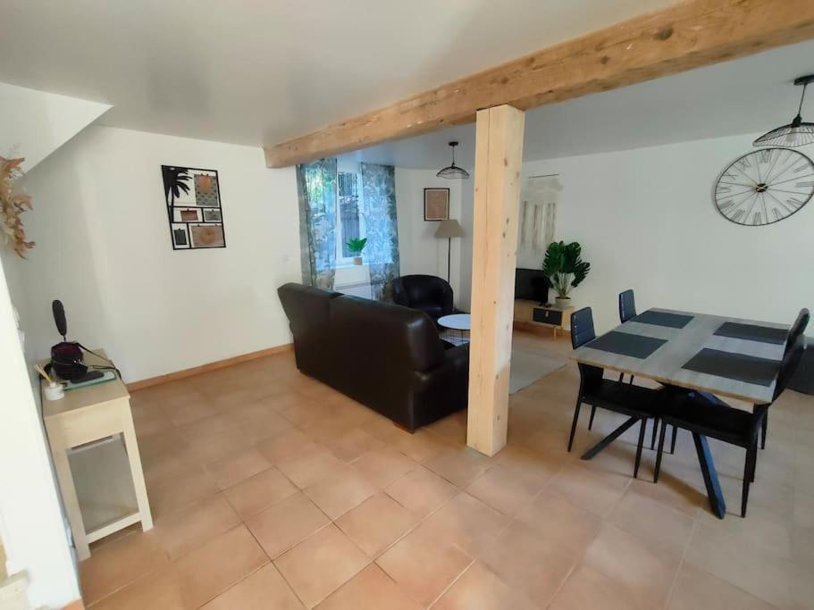 Gite Chaleureux Au Coeur Du Village Roquetaillade Экстерьер фото